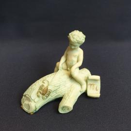 Сувенир знака зодиака Рак 9х5х8 см, композитный материал.