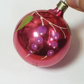 Елочная игрушка шар с гроздью ягод. Стекло, винтаж СССР