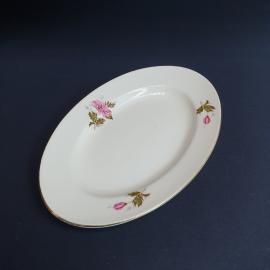 Блюдо овальное 23х15 см, фарфор, деколь, позолота, винтаж. Болгария..