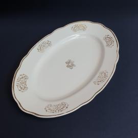 Блюдо овальное 33х22 см, фарфор, потертости позолоты, винтаж. Чехословакия.
