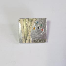 Значок СССР, березы, эмаль, слово "Festival", квадратная форма, металл, советский, винтажный.