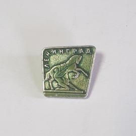 Значок СССР Летящий медный всадник Ленинград оригинал коллекционный советский, винтажный.