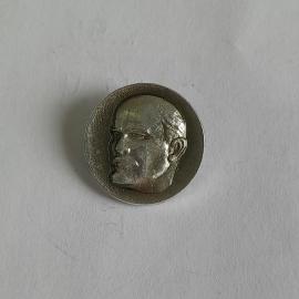 Значок СССР, портрет Ленина, метал, винтажная коллекция, советский стиль, уникальный, винтажный.