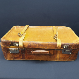 Чемодан 70х44х19, натуральная кожа, фурнитура металл, есть дефекты, Винтаж