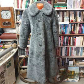 Шуба из искусственного меха, длина 100 см, полуобхват груди 60 см. Винтаж, СССР.