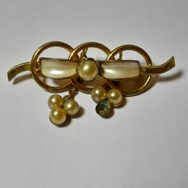 Брошь 4 см, бижутерия, металл, бусины. Винтаж, СССР.