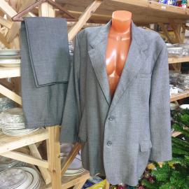 Винтажный мужской костюм, пиджак длина 75 см. полуобх. 65 см, брюки 102-52 см, СССР.