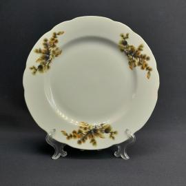 Тарелка столовая Шишки, фарфор, деколь, позолота. Винтаж Китай