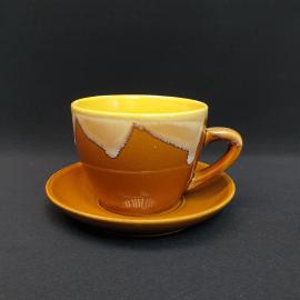 Винтажная чайная пара обливная керамика, следы кракелюра, 250 мл, СССР.