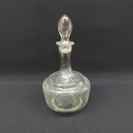 Винтажный графин штоф , стекло,резка, 1.75 л ,СССР