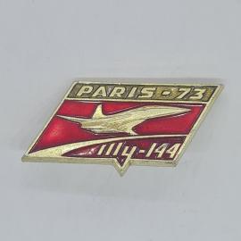 Значок СССР Paris 73 Ил 144, красный фон, пассажирский самолёт, редкий, ретро, советский и винтажный
