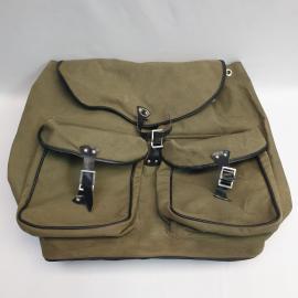 Винтажный туристический рюкзак с кожаными ремнями, оторвана бретелька, СССР.