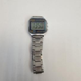 Часы мужские наручные Сигнал Камертон 68, электронные, с металлическим браслетом,рабочие.Белоруссия