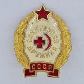 Значок СССР санитарная дружина с красным крестом и полумесяцем, медальон с звездой, советский и винт