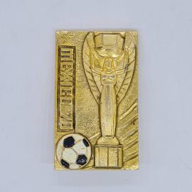 Значок СССР mexico 70 с кубком жюля риме и мячом, футбольный, советский и винтажный