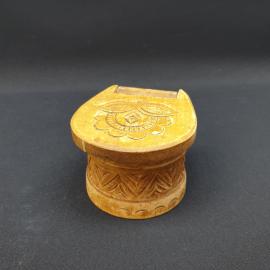 Винтажная коробка для специй 7х10, резьба, дерево, следы времени. СССР