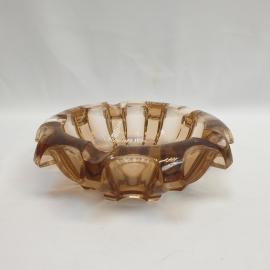 Винтажная пепельница диаметра 15 см, цветное - карамельное стекло, СССР.