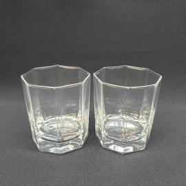 Набор винтажный из 2-х 6-гранных стаканов высота 9 см, обьем 250 мл, стекло.