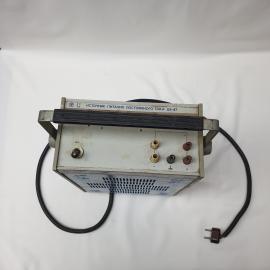 Блок Б5-47 СССР, источник питания постоянного тока, 1983 год, рабочий. Винтажный пибор.