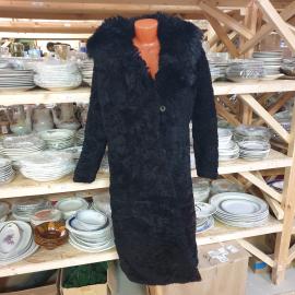 Винтажная женская шуба, длина 100 см, полуобхват груди 55 см.