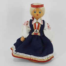 Статуэтка Девушка в синем, дерево. СССР.