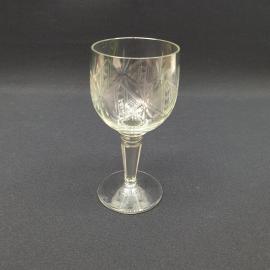 Винтажный бокал на фигурной ножке 16 см, ручная резка, стекло