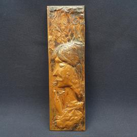 Винтажная чеканка Девушка 8х29 см СССР