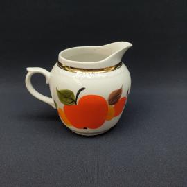 Винтажный молочник сливочник Яблоки Чайка,роспись фарфор 500 мл, СССР