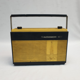 Винтажный радиоприемник "Альпинист 407" символ Олимпиада-80, работоспособность неизвестна СССР