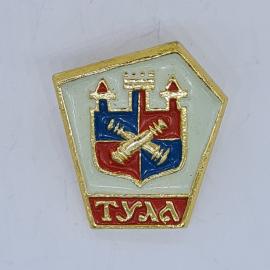 Значок СССР город Тула, герб с пушками на белом фоне, эмаль металлическая, советский и винтажный