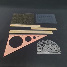 Винтажный набор различных линеек и трафаретов 7 шт пластик дерево СССР