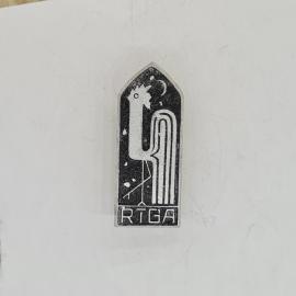 Значок СССР, Rīga, силуэт журавля на черном фоне, луна и звезды, советский и винтажный