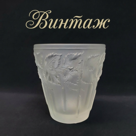 Винтажная ваза Береза Barolac, матовое сатиновое стекло 165 мм, Чехословакия