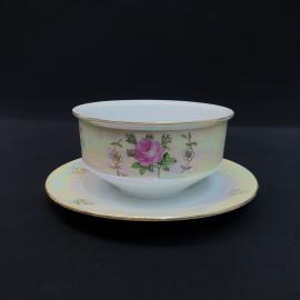 Соусник фарфоровый винтажный, СССР, ГДР. Перламутр, роза, роспись золотом.