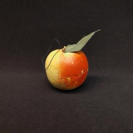 Елочная игрушка СССР персик  с листком папье-маше винтажная