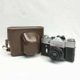 Винтажный фотоаппарат  Зенит-В в рабочем состоянии, СССР