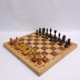 Винтажный набор шахмат, 40 см комплектные, дерево СССР.