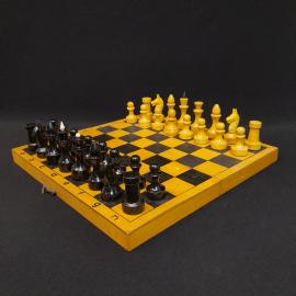 Винтажный набор шахмат, 30 см комплектные, дерево СССР.