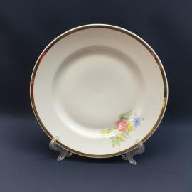 Тарелка фарфоровая винтажная СССР. Дулево. Цветы, золотая отводка.