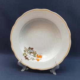 Тарелка фарфоровая винтажная СССР. Роспись цветы, золотистая кайма.