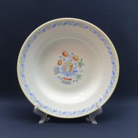 Тарелка фарфоровая винтажная СССР. Полонное. Цветы, синий орнамент.