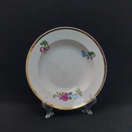 Тарелка фарфоровая винтажная СССР Цветы, роспись золотом.
