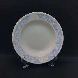 Тарелка фарфоровая винтажная СССР. Голубые цветы, геометрический орнамент.