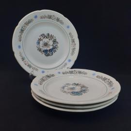 Тарелка фарфоровая винтажная СССР. Набор 4 штук. Цветы, голубые точки.