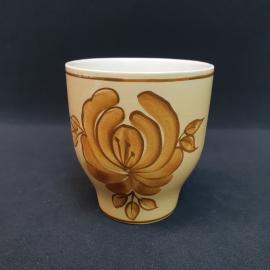 Кружка чайная кофейная, чашка фарфоровая СССР, винтажная. Коричневый цветок, листья.