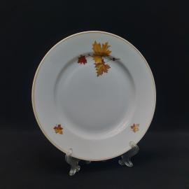 Тарелка фарфоровая винтажная СССР. Осенние листья, золотистая кайма.