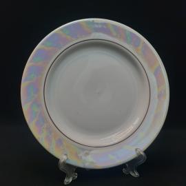 Тарелка фарфоровая винтажная СССР. Набор 1 штука. Перламутровый люстр, тонкая кайма.