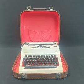 Винтажная печатная машинка OPTEX в кофре, СССР