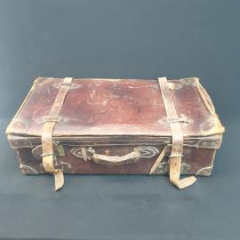 Винтажный чемодан 70х36х23 см, кожа, велюр, латунная фарнитура