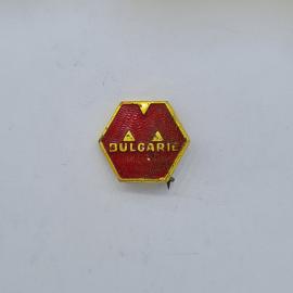 Значок СССР, bulgarie, красный шестиугольник с буквой м, туристический, советский и винтажный